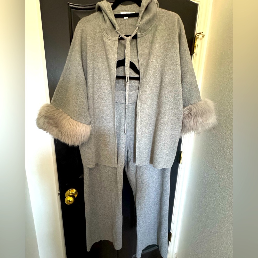 Chicos Gray Hooded knit  jacket and pants with Faux Fur Trim